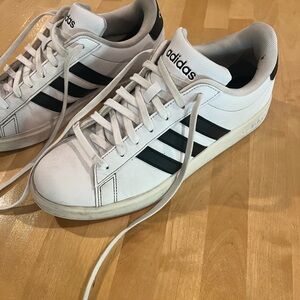 Adidas Classic White Shoes with Black Accents Size 9